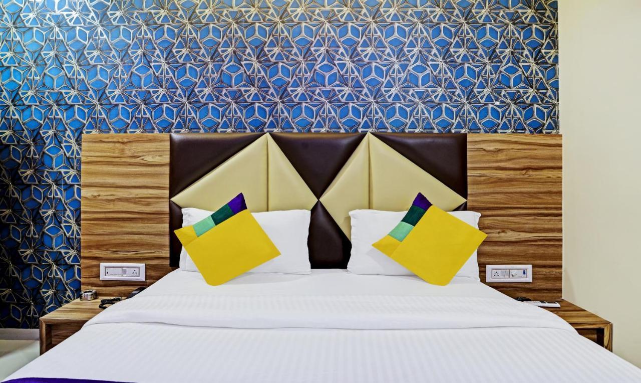 Itsy Hotels Rk Palace Vadodara Dış mekan fotoğraf