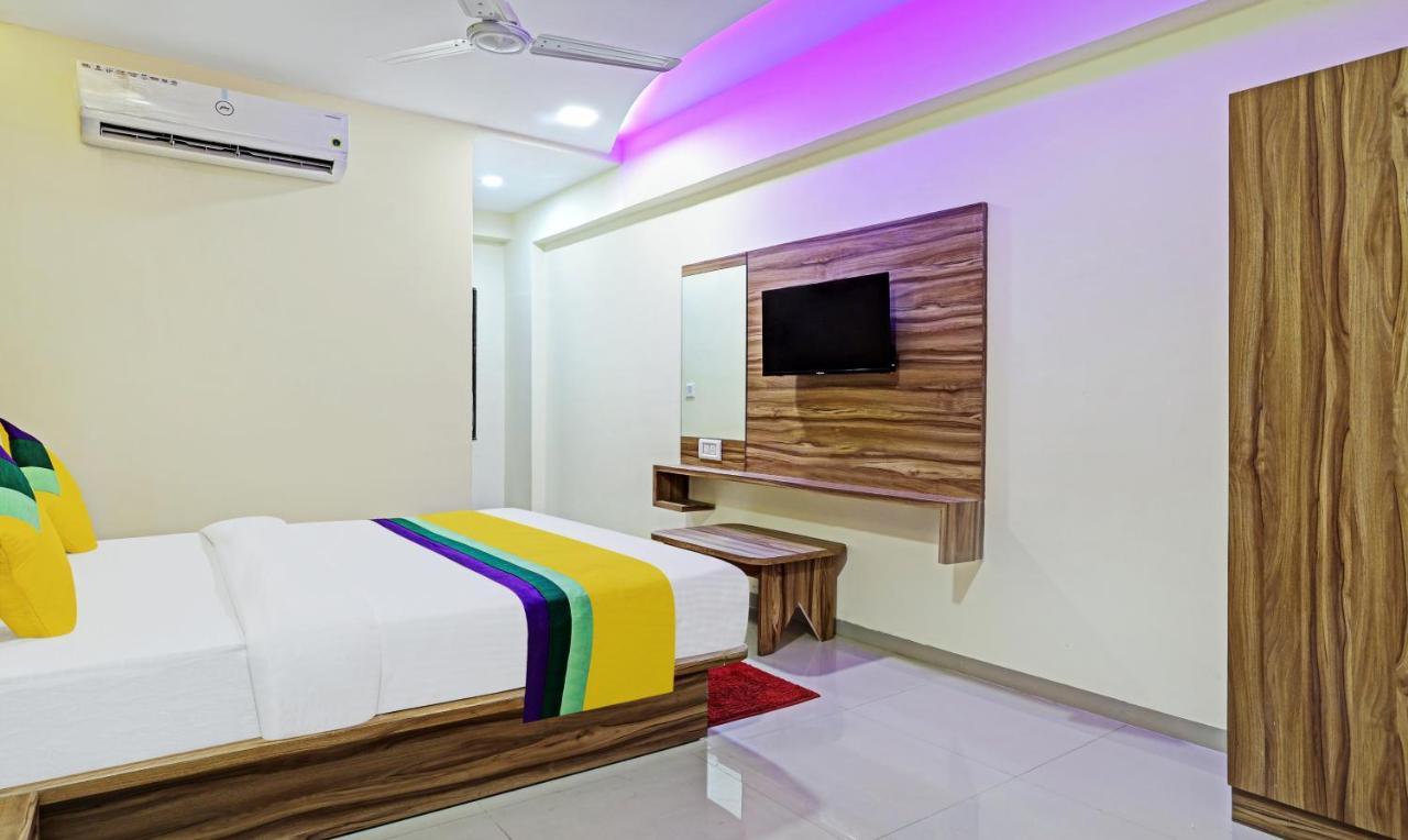 Itsy Hotels Rk Palace Vadodara Dış mekan fotoğraf