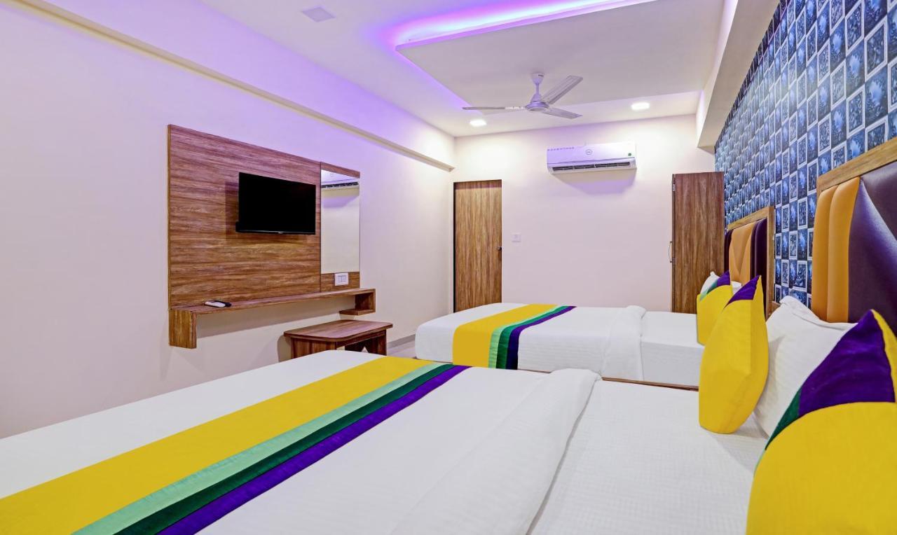 Itsy Hotels Rk Palace Vadodara Dış mekan fotoğraf