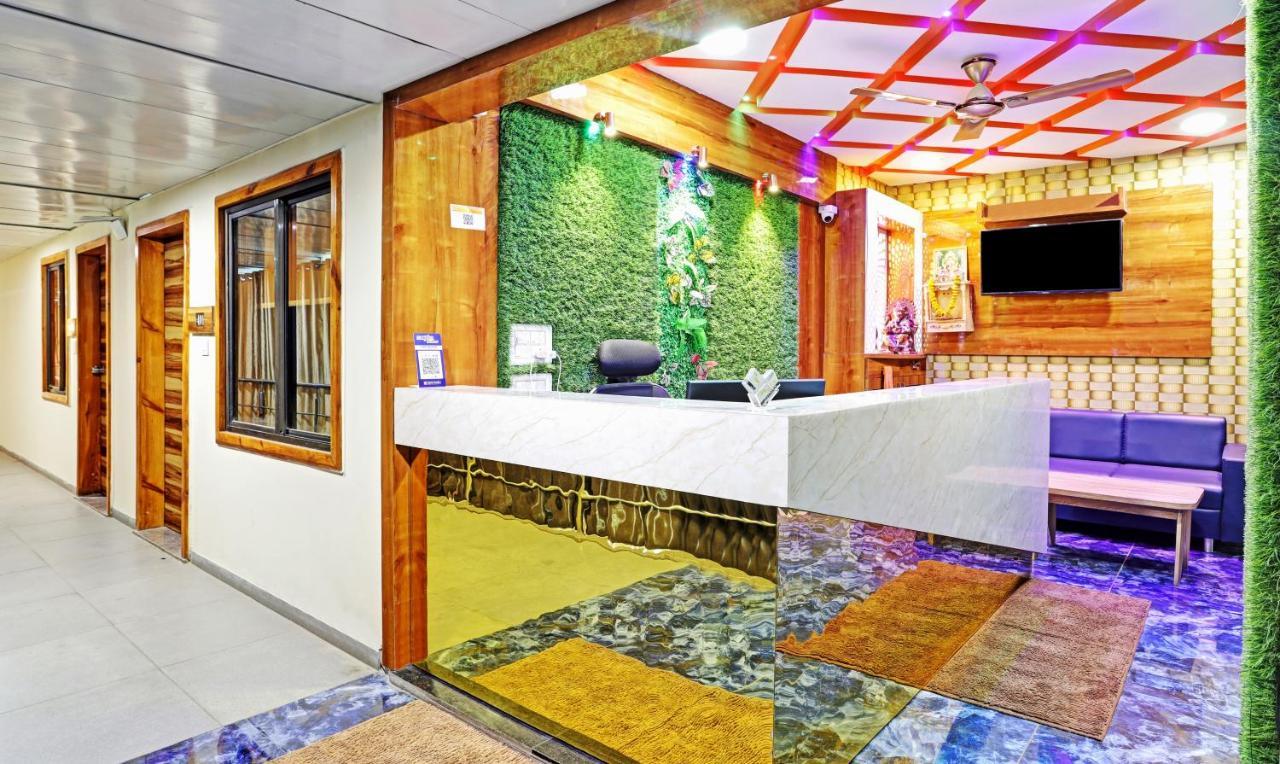 Itsy Hotels Rk Palace Vadodara Dış mekan fotoğraf